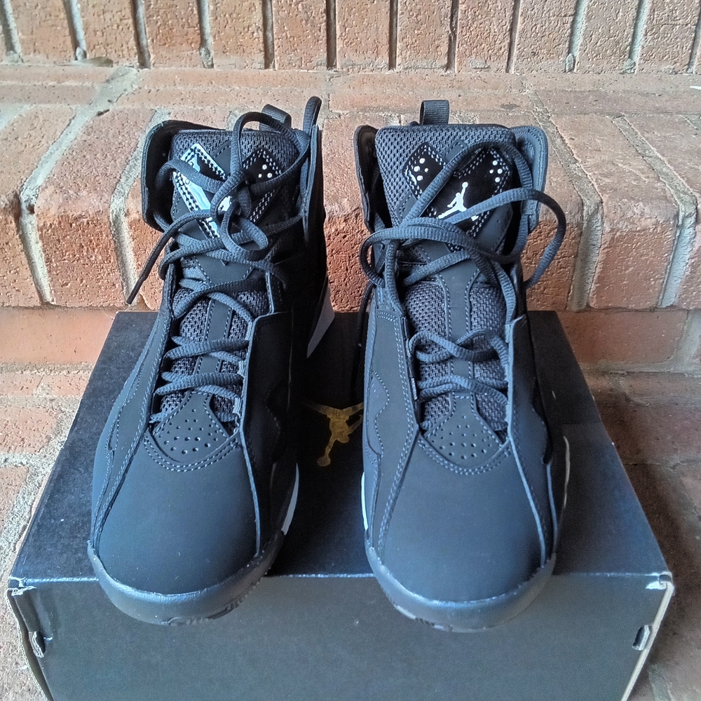 Jordan Men's True Flight Size 10